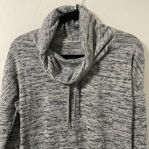 Athleta Traverse City Heather Gray Cowl Mock Neck Sweater Sz XS Fits Up To Large - Picture 3 of 8